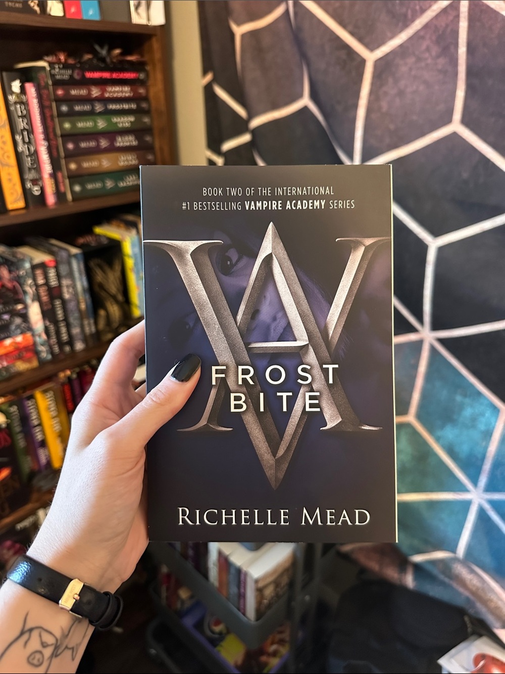 Richelle Mead "Frostbite" Paperback - Black & Purple Cover